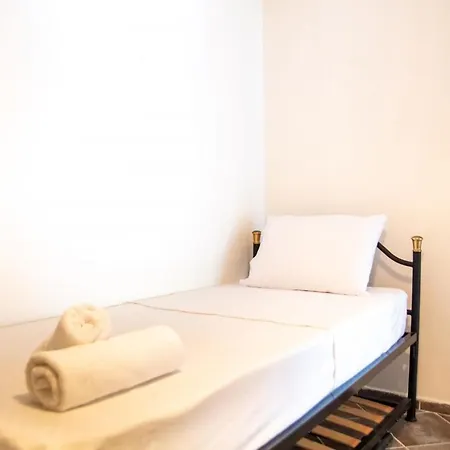 Enchanting With Backyard In Cesme Near Daire
