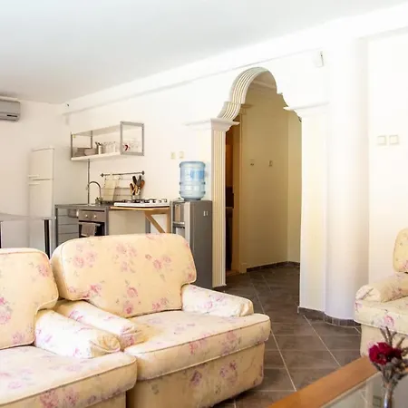 شقة Enchanting With Backyard In Cesme Near ألاتشاتي